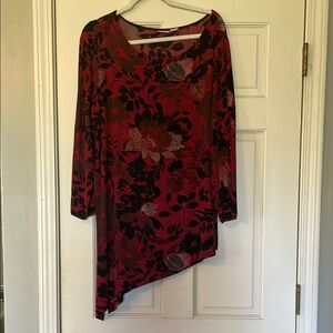 Chico’s—Floral Asymmetrical Red and Black Top—Size X-large
